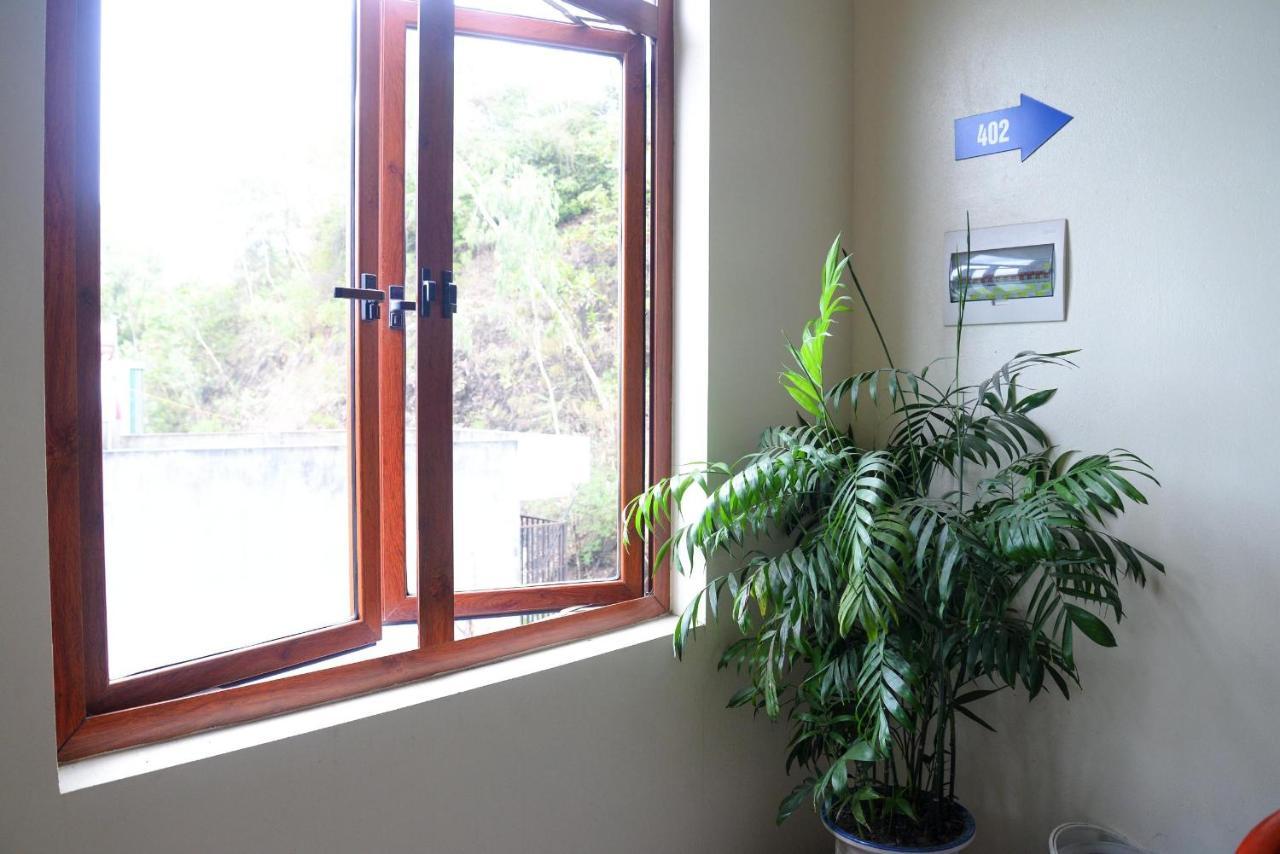 הלונג Ahoj Guest House מראה חיצוני תמונה